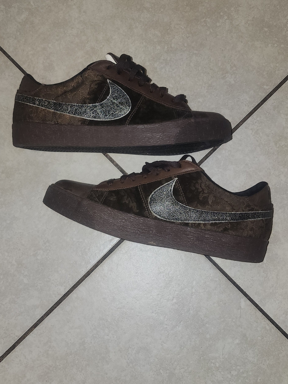 Nike Men’s Brown Low-Top Casual Sneakers Suede